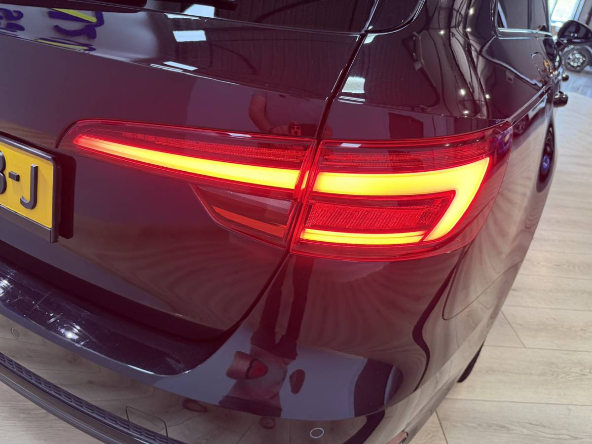 Audi A4 Audi A4 Avant 1.4 TFSI Sport S line black edition Airco ECC | Cruise Control | Navigatie | Sfeer | Stoel Verwarming |  Isofix | NAP