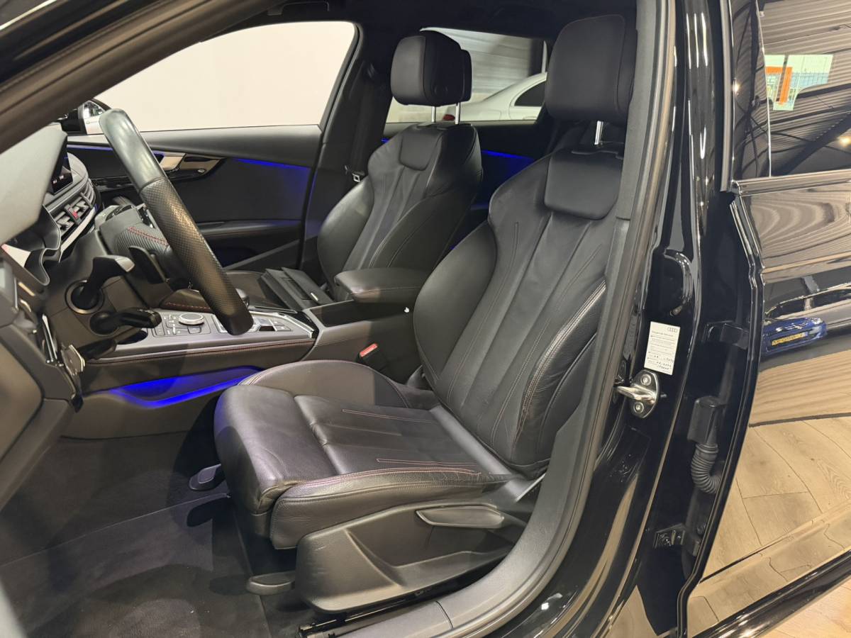 Audi A4 Audi A4 Avant 1.4 TFSI Sport S line black edition Airco ECC | Cruise Control | Navigatie | Sfeer | Stoel Verwarming |  Isofix | NAP