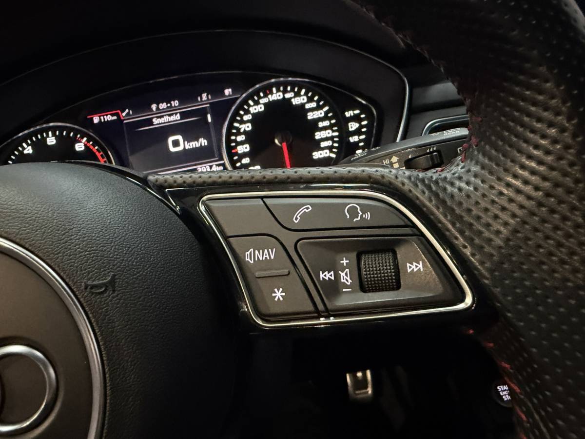 Audi A4 Audi A4 Avant 1.4 TFSI Sport S line black edition Airco ECC | Cruise Control | Navigatie | Sfeer | Stoel Verwarming |  Isofix | NAP
