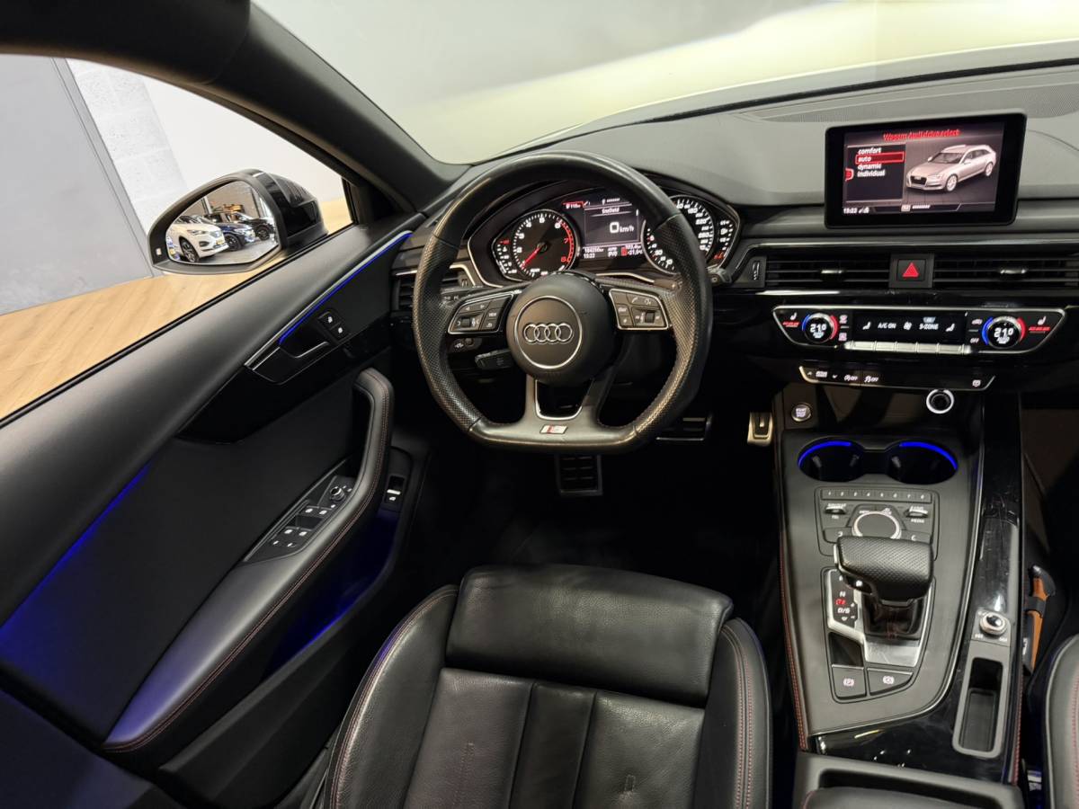 Audi A4 Audi A4 Avant 1.4 TFSI Sport S line black edition Airco ECC | Cruise Control | Navigatie | Sfeer | Stoel Verwarming |  Isofix | NAP