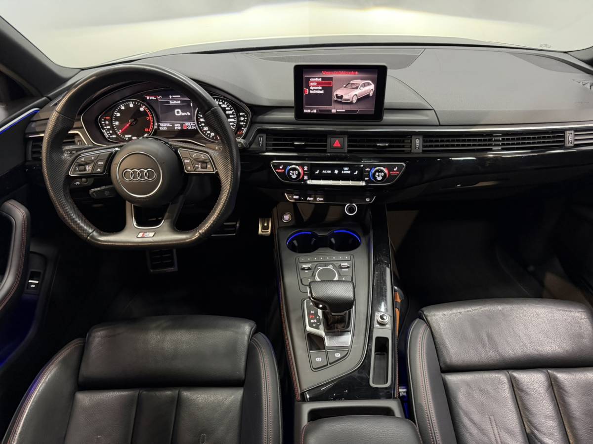 Audi A4 Audi A4 Avant 1.4 TFSI Sport S line black edition Airco ECC | Cruise Control | Navigatie | Sfeer | Stoel Verwarming |  Isofix | NAP