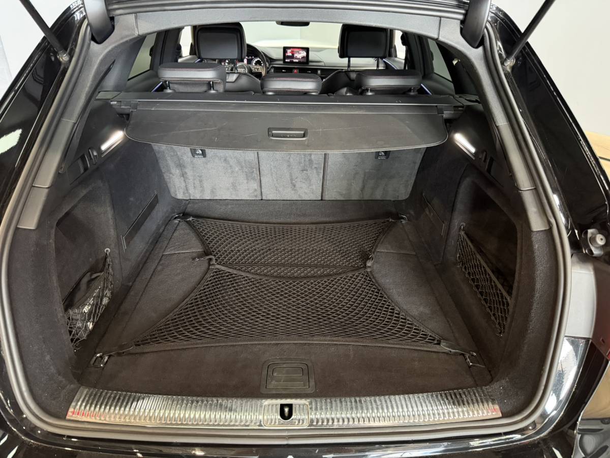 Audi A4 Audi A4 Avant 1.4 TFSI Sport S line black edition Airco ECC | Cruise Control | Navigatie | Sfeer | Stoel Verwarming |  Isofix | NAP