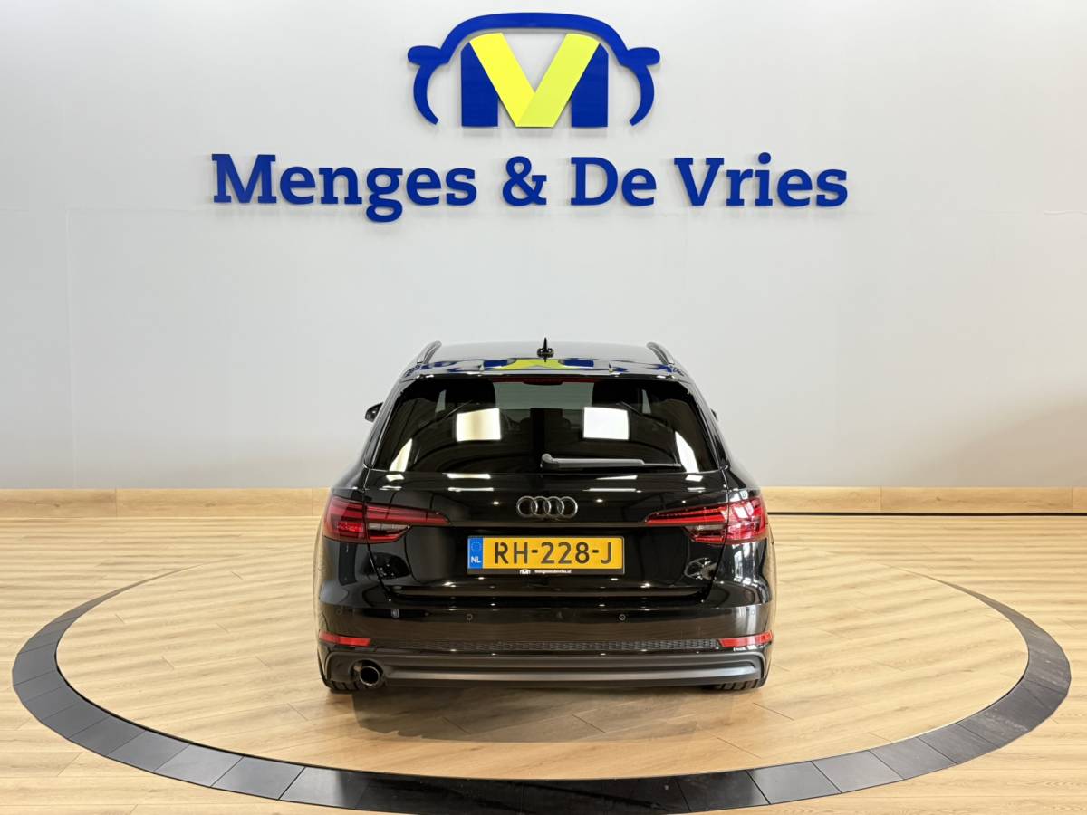 Audi A4 Audi A4 Avant 1.4 TFSI Sport S line black edition Airco ECC | Cruise Control | Navigatie | Sfeer | Stoel Verwarming |  Isofix | NAP