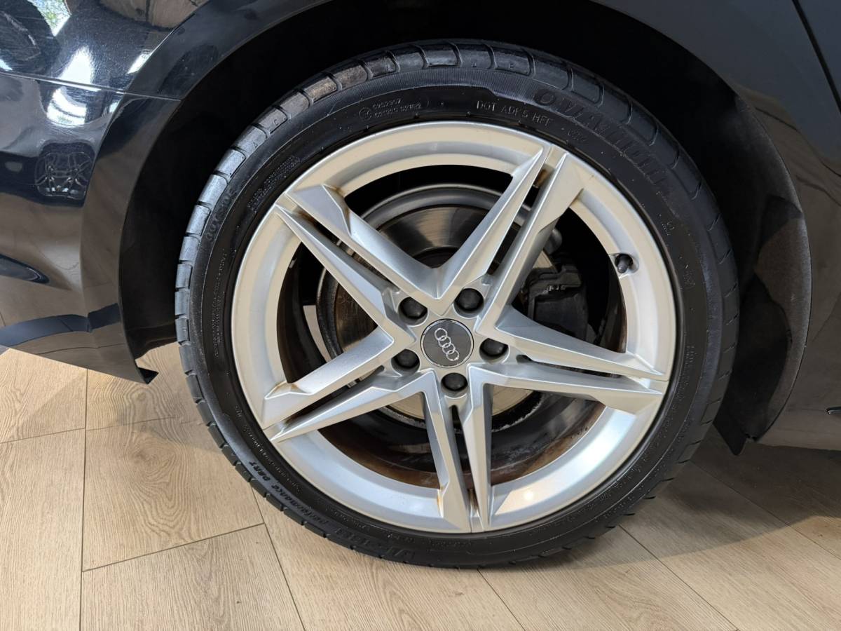 Audi A4 Audi A4 Avant 1.4 TFSI Sport S line black edition Airco ECC | Cruise Control | Navigatie | Sfeer | Stoel Verwarming |  Isofix | NAP