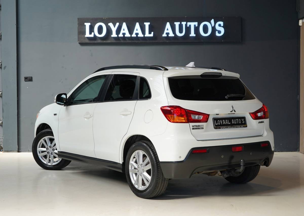 Mitsubishi ASX Mitsubishi ASX 1.6 Intense ClearTec | ACHTERUITRIJC. | CRUISE | TREEKHAAK | PDC | NAVI | AIRCO | APK