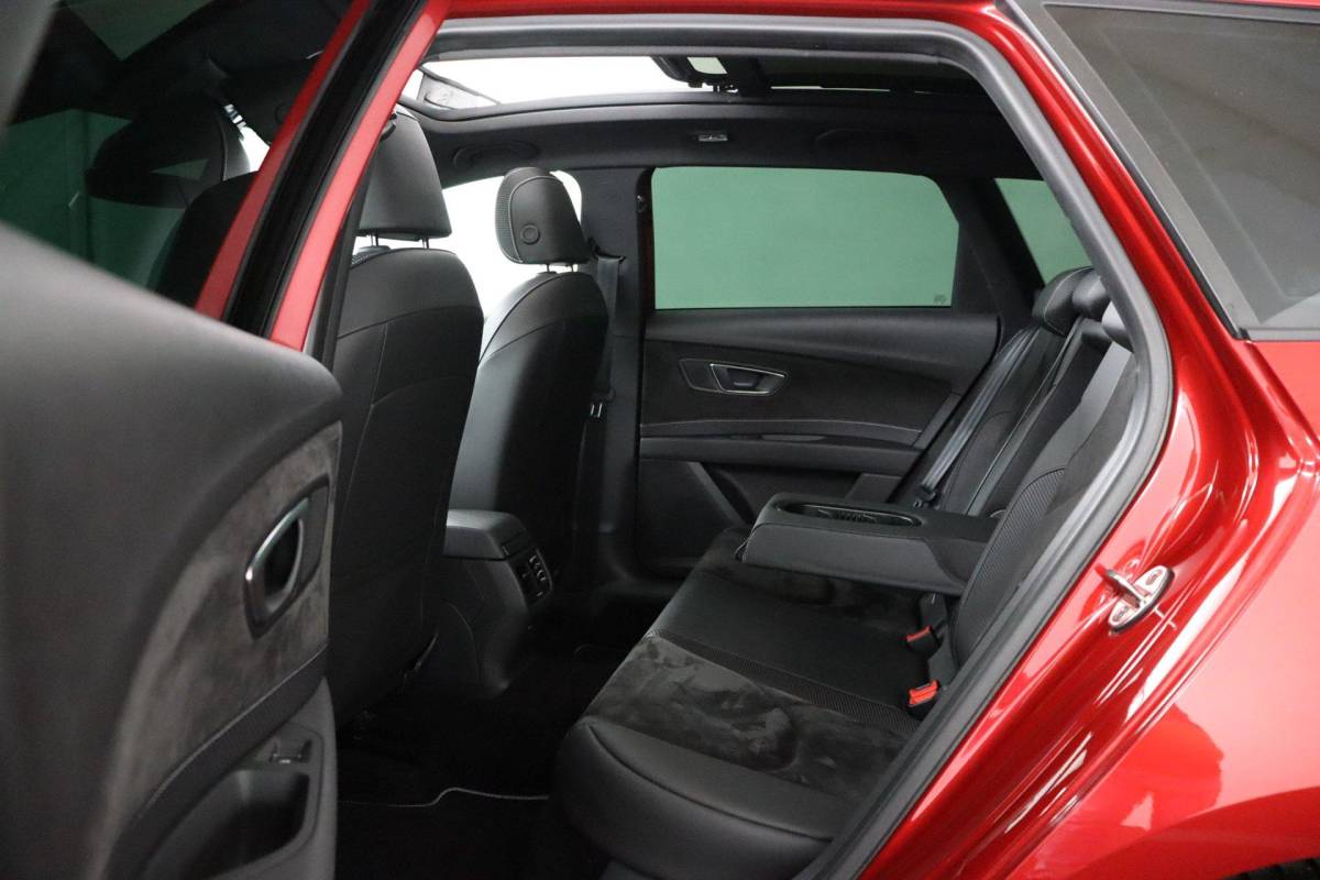 SEAT Leon SEAT Leon ST 2.0 TSI 4DRIVE CUPRA |PANO|300PK|