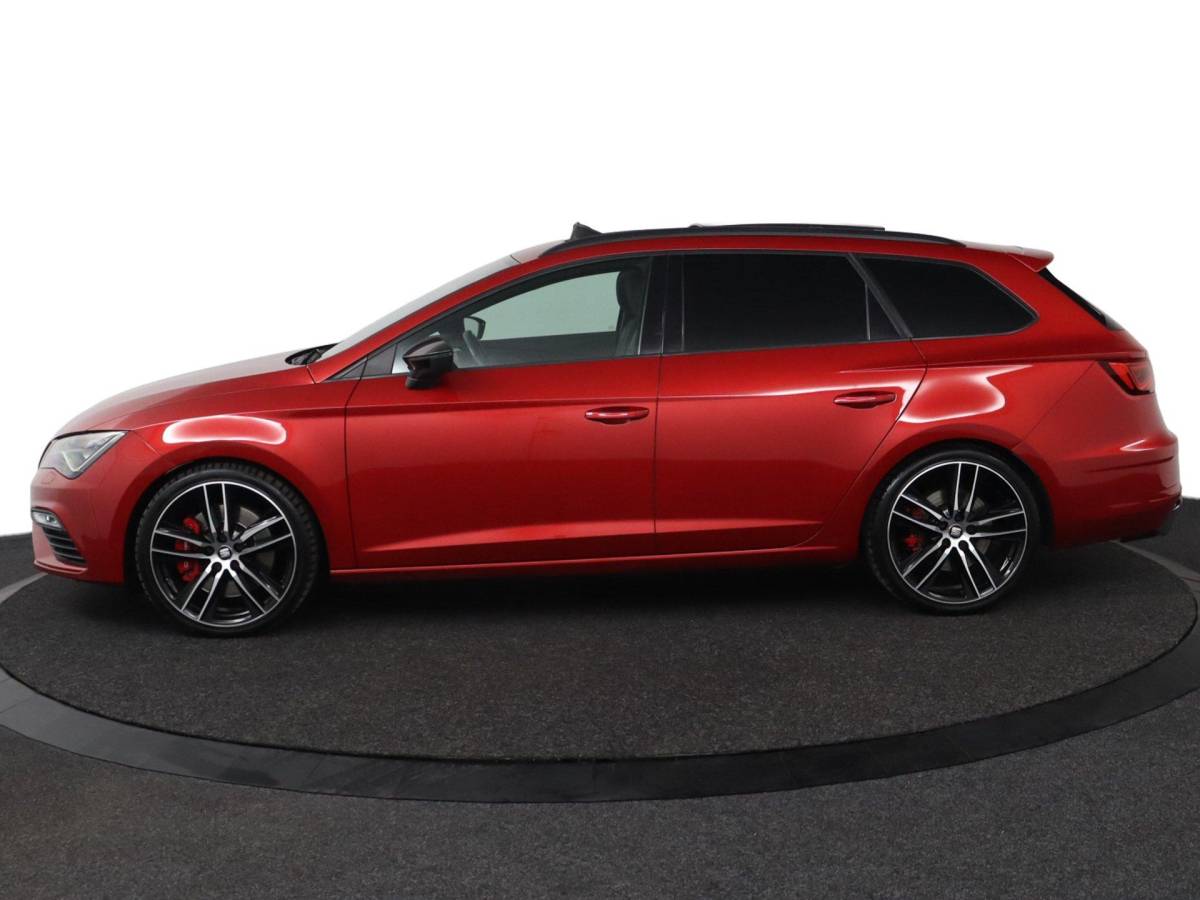 SEAT Leon SEAT Leon ST 2.0 TSI 4DRIVE CUPRA |PANO|300PK|