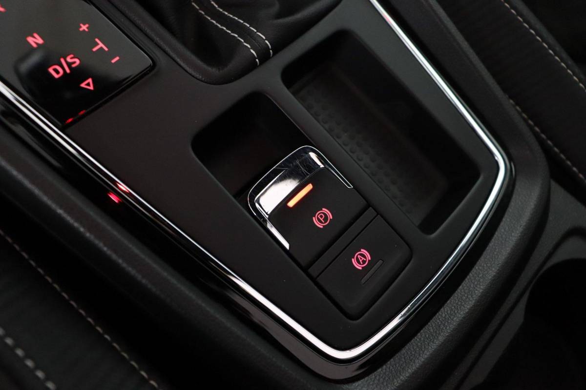 SEAT Leon SEAT Leon ST 2.0 TSI 4DRIVE CUPRA |PANO|300PK|