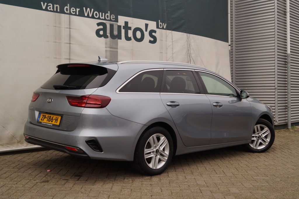 Kia Ceed Sportswagon Kia Ceed SW 1.6 CRDi DynamicPlusline -NAVI-ECC-CAM-