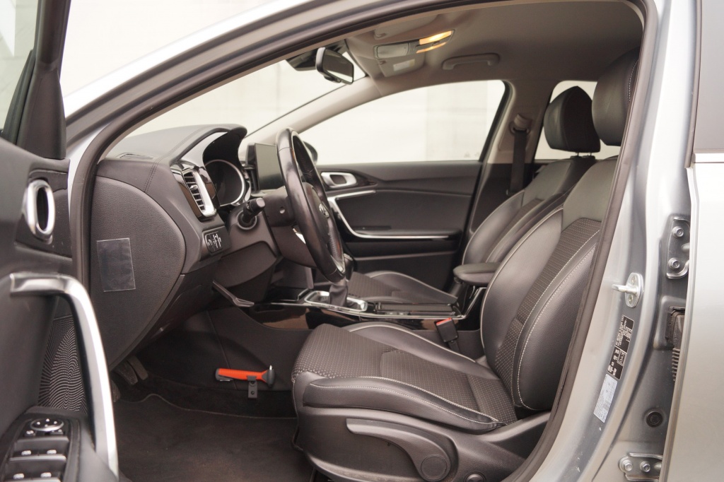 Kia Ceed Sportswagon Kia Ceed SW 1.6 CRDi DynamicPlusline -NAVI-ECC-CAM-