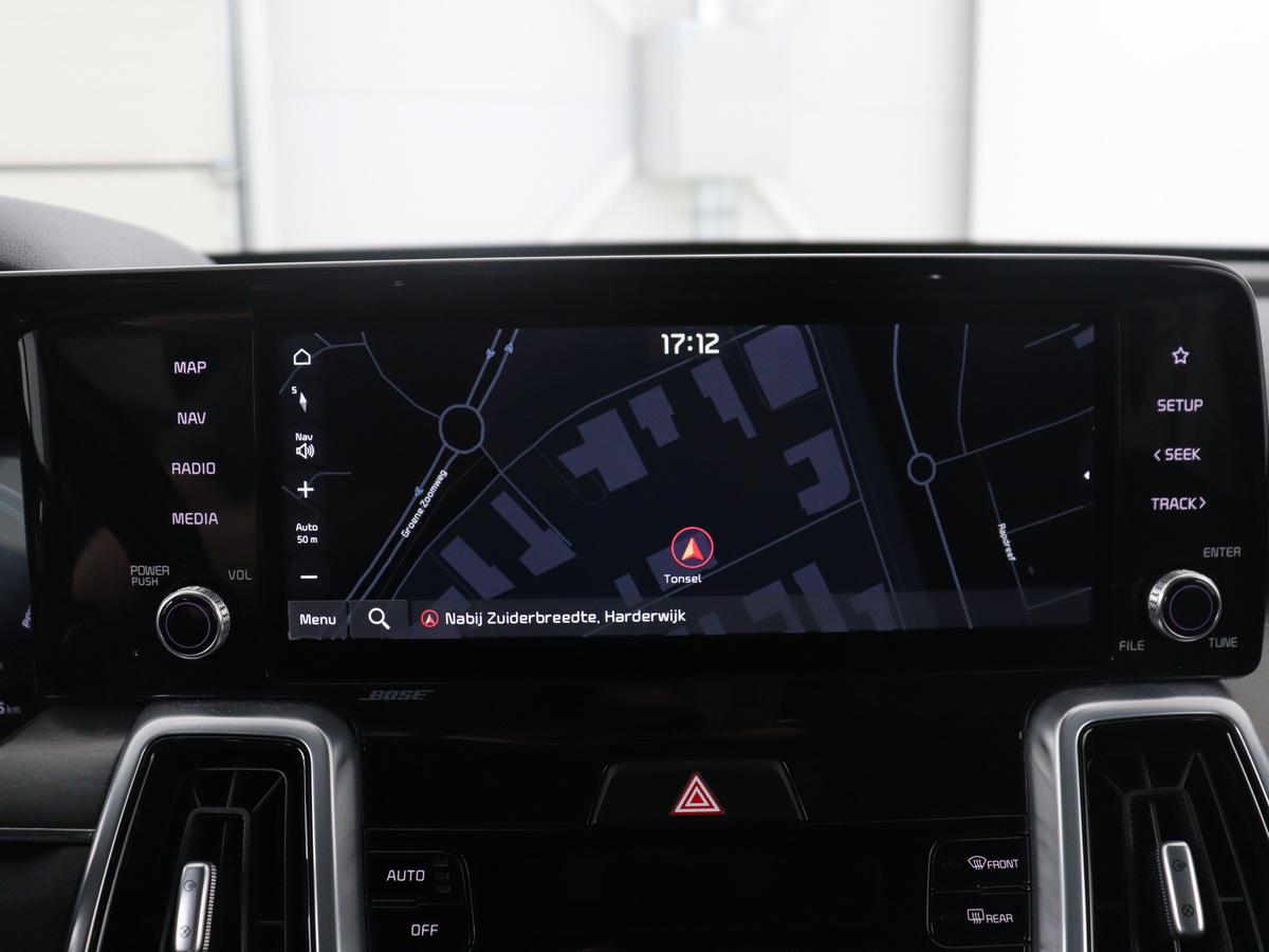 Kia Sorento Kia Sorento 1.6 T-GDI Hybrid 2WD ExecutiveLine 7p. | Leder | Stoelverwarming | Stoel ventilatie Adaptive cruise | Carplay | 360 camera | Park assist | Climate control | Achterbank verwarming | Trekhaak