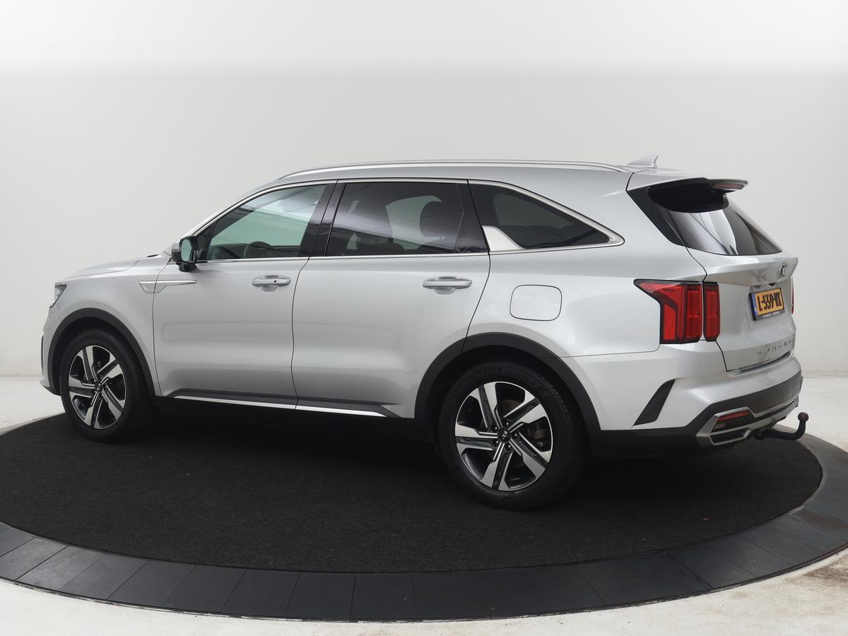 Kia Sorento Kia Sorento 1.6 T-GDI Hybrid 2WD ExecutiveLine 7p. | Leder | Stoelverwarming | Stoel ventilatie Adaptive cruise | Carplay | 360 camera | Park assist | Climate control | Achterbank verwarming | Trekhaak