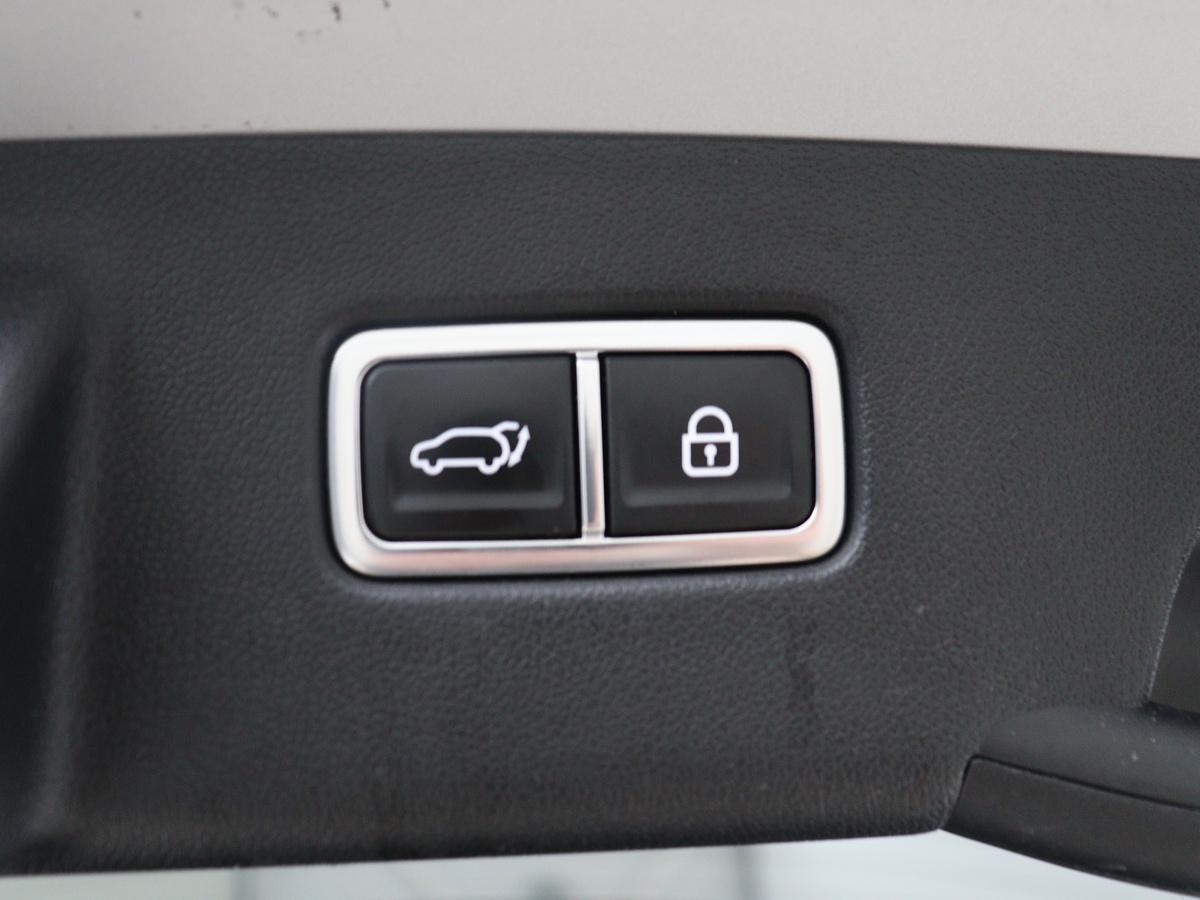 Kia Sorento Kia Sorento 1.6 T-GDI Hybrid 2WD ExecutiveLine 7p. | Leder | Stoelverwarming | Stoel ventilatie Adaptive cruise | Carplay | 360 camera | Park assist | Climate control | Achterbank verwarming | Trekhaak