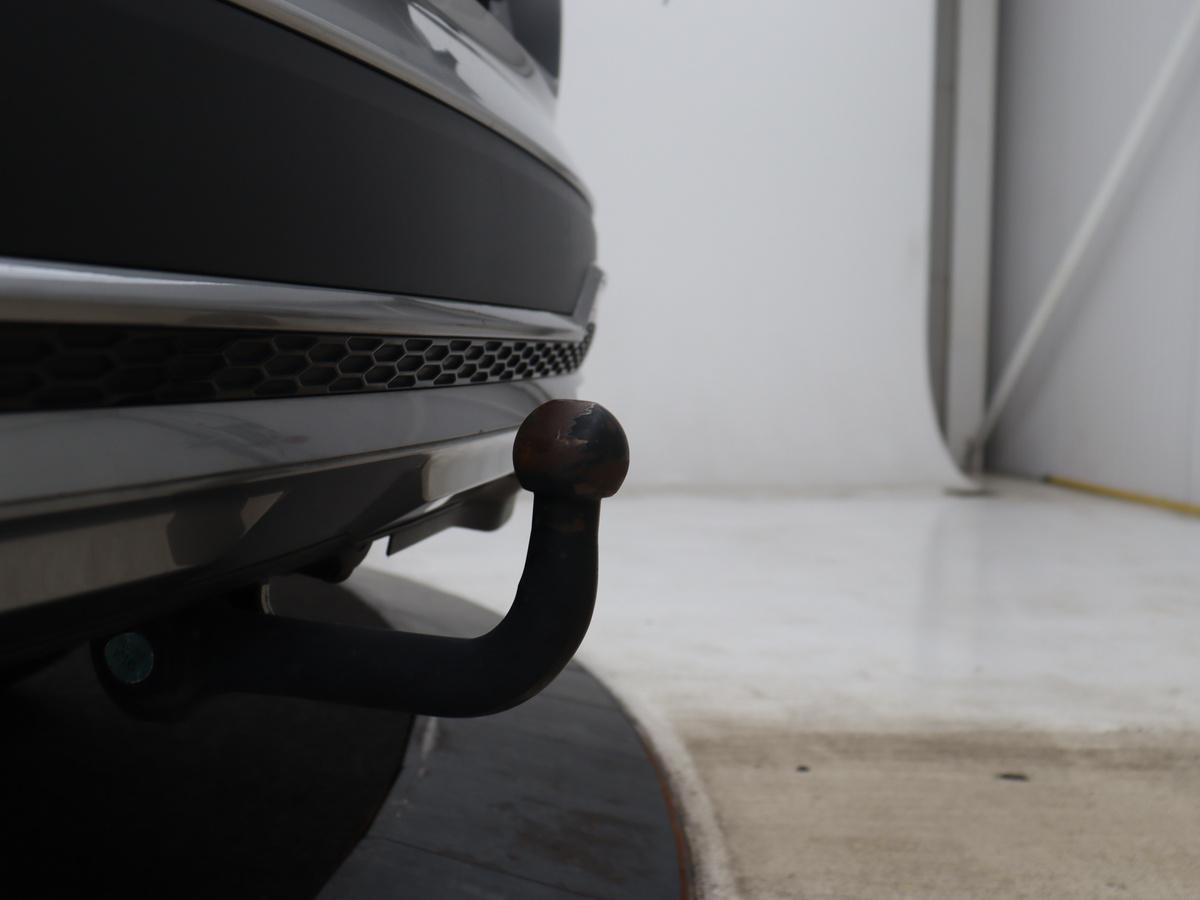Kia Sorento Kia Sorento 1.6 T-GDI Hybrid 2WD ExecutiveLine 7p. | Leder | Stoelverwarming | Stoel ventilatie Adaptive cruise | Carplay | 360 camera | Park assist | Climate control | Achterbank verwarming | Trekhaak