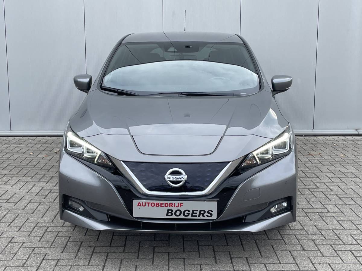 Nissan Leaf Nissan LEAF Tekna 40 kWh SOH 84,78% Navigatie, Adaptive Cruise Control, Climate Control, 360 Camera, Stoelverwarming