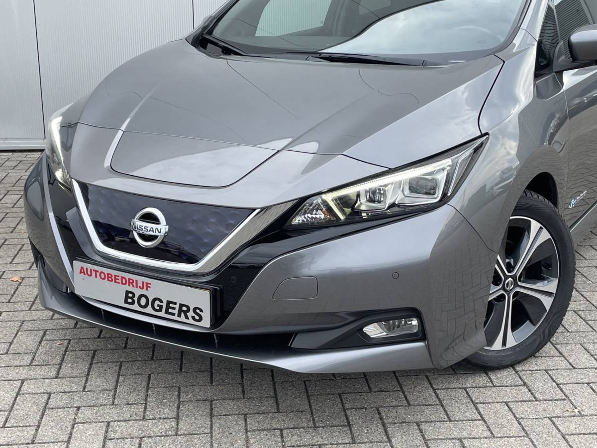 Nissan Leaf Nissan LEAF Tekna 40 kWh SOH 84,78% Navigatie, Adaptive Cruise Control, Climate Control, 360 Camera, Stoelverwarming