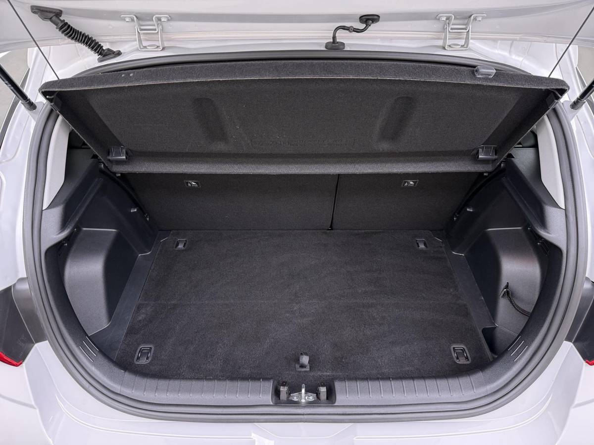 Hyundai i20 Hyundai i20 1.0 T-GDI Premium Stoel-En Stuurverwarming | Navigatie | Camera