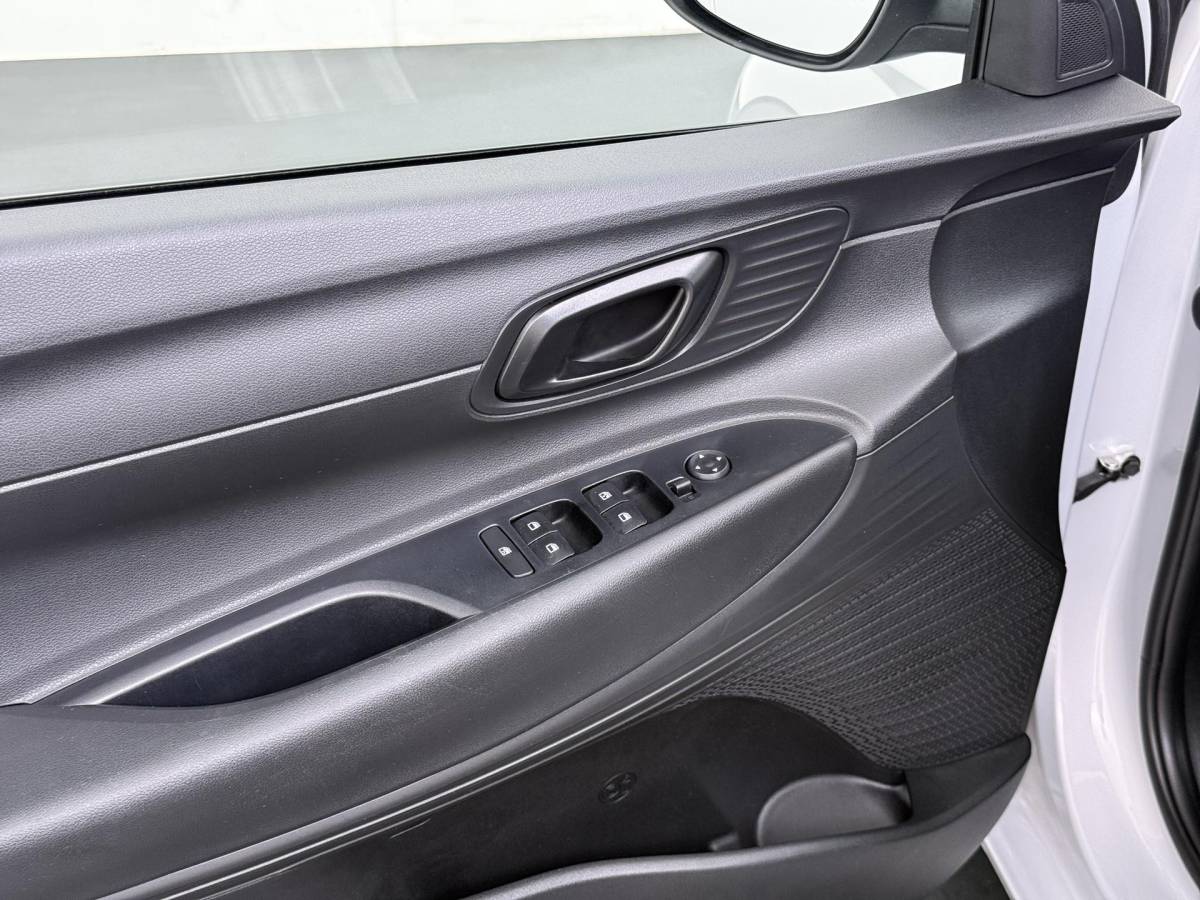 Hyundai i20 Hyundai i20 1.0 T-GDI Premium Stoel-En Stuurverwarming | Navigatie | Camera