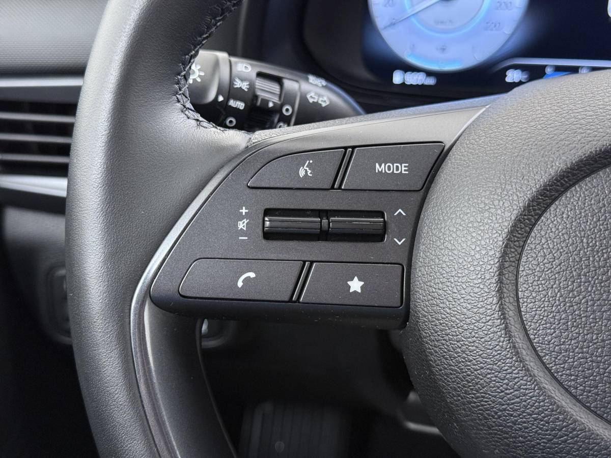 Hyundai i20 Hyundai i20 1.0 T-GDI Premium Stoel-En Stuurverwarming | Navigatie | Camera