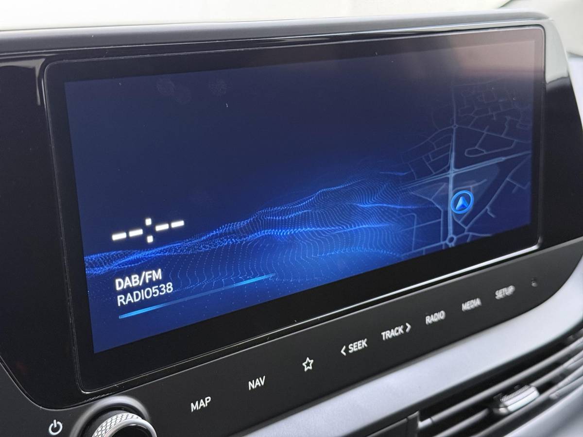 Hyundai i20 Hyundai i20 1.0 T-GDI Premium Stoel-En Stuurverwarming | Navigatie | Camera