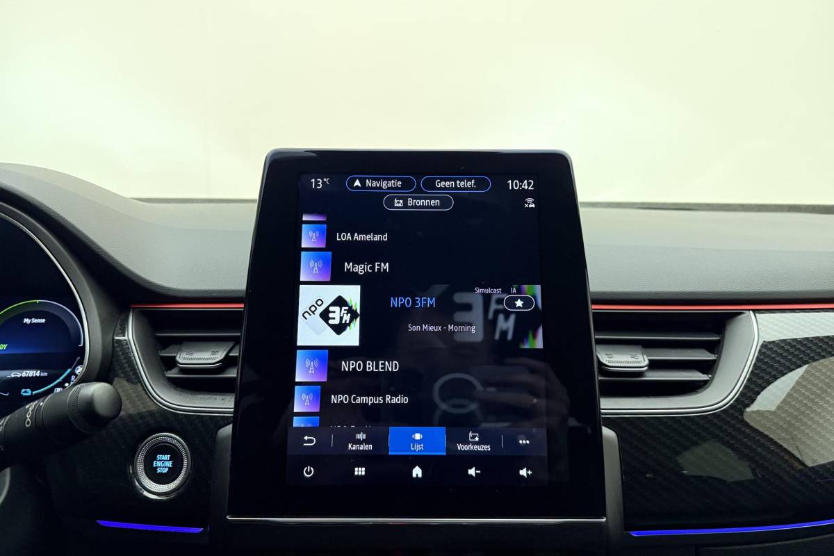 Renault Arkana Renault Arkana 1.6 E-Tech hybrid 145 E-Tech engineered |  Apple carplay/Android auto | Stoel + Stuurverwarming | Climate control | Alcantara |