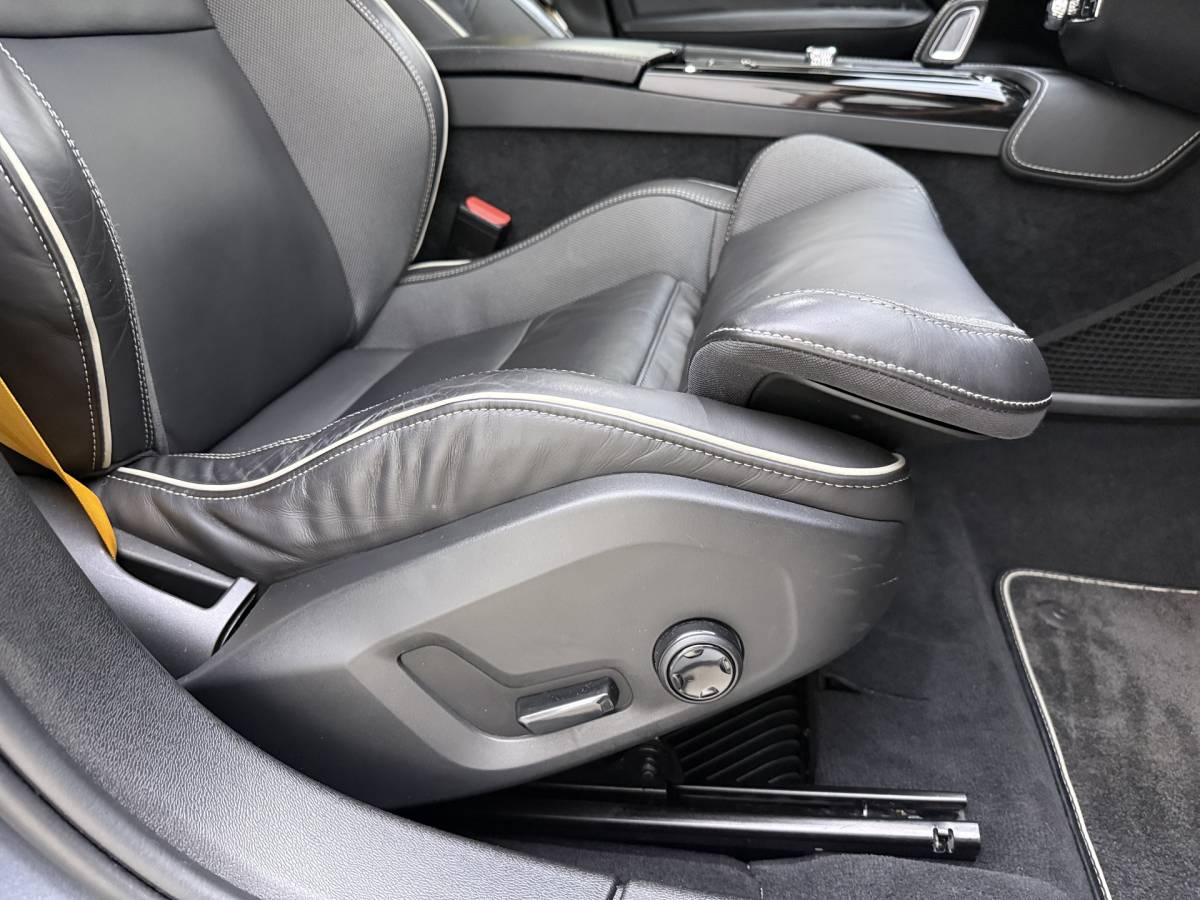 Volvo S60 Volvo S60 T8 405pk AWD Polestar Engineered / Panoramadak / 20” / Styling Kit / Black Pack / Harman&Kardon Audio / Head-Up / Flippers / Getint Glas / 360 Camera / DAB / Full-LED / Gelaagd Glas /