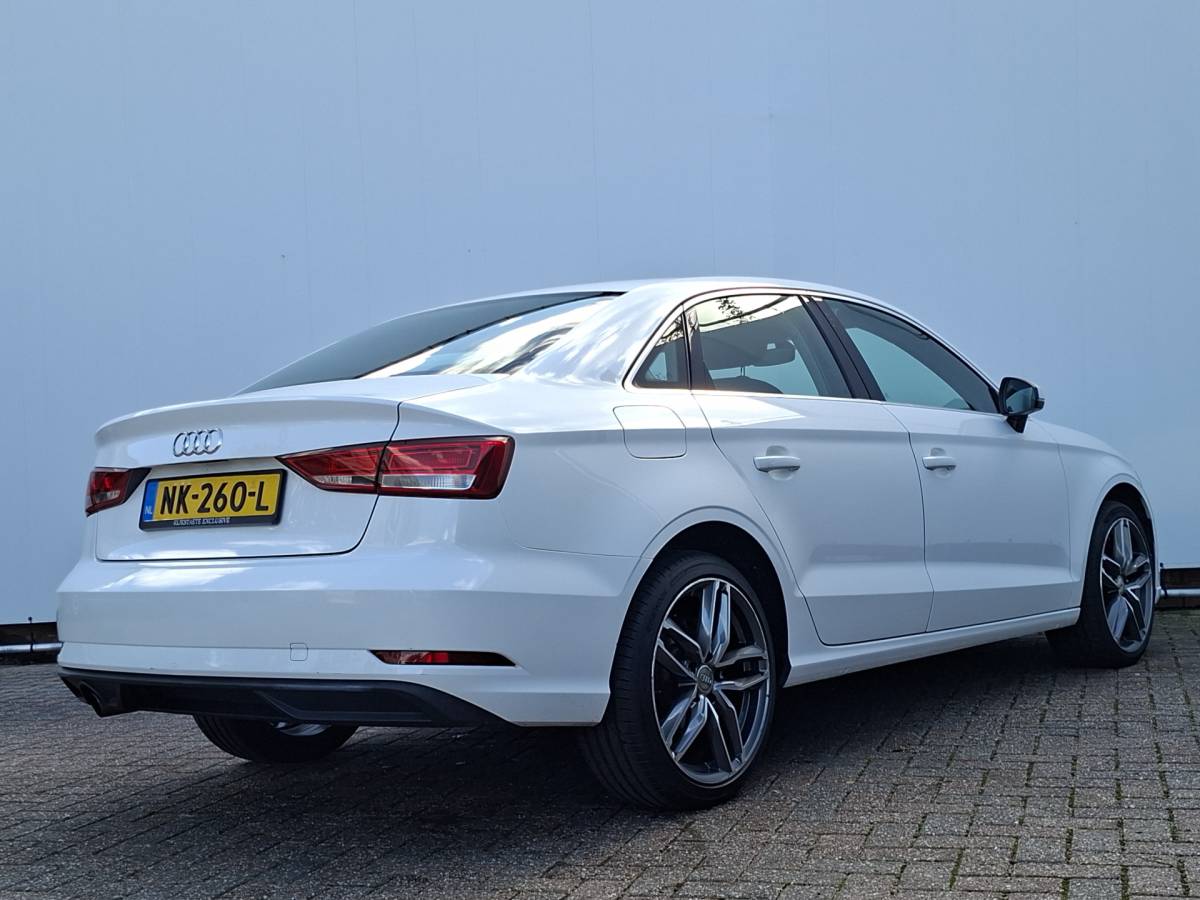 Audi A3 Audi A3 Limousine 1.0 TFSI Climatic Audio I-Drive White buddy