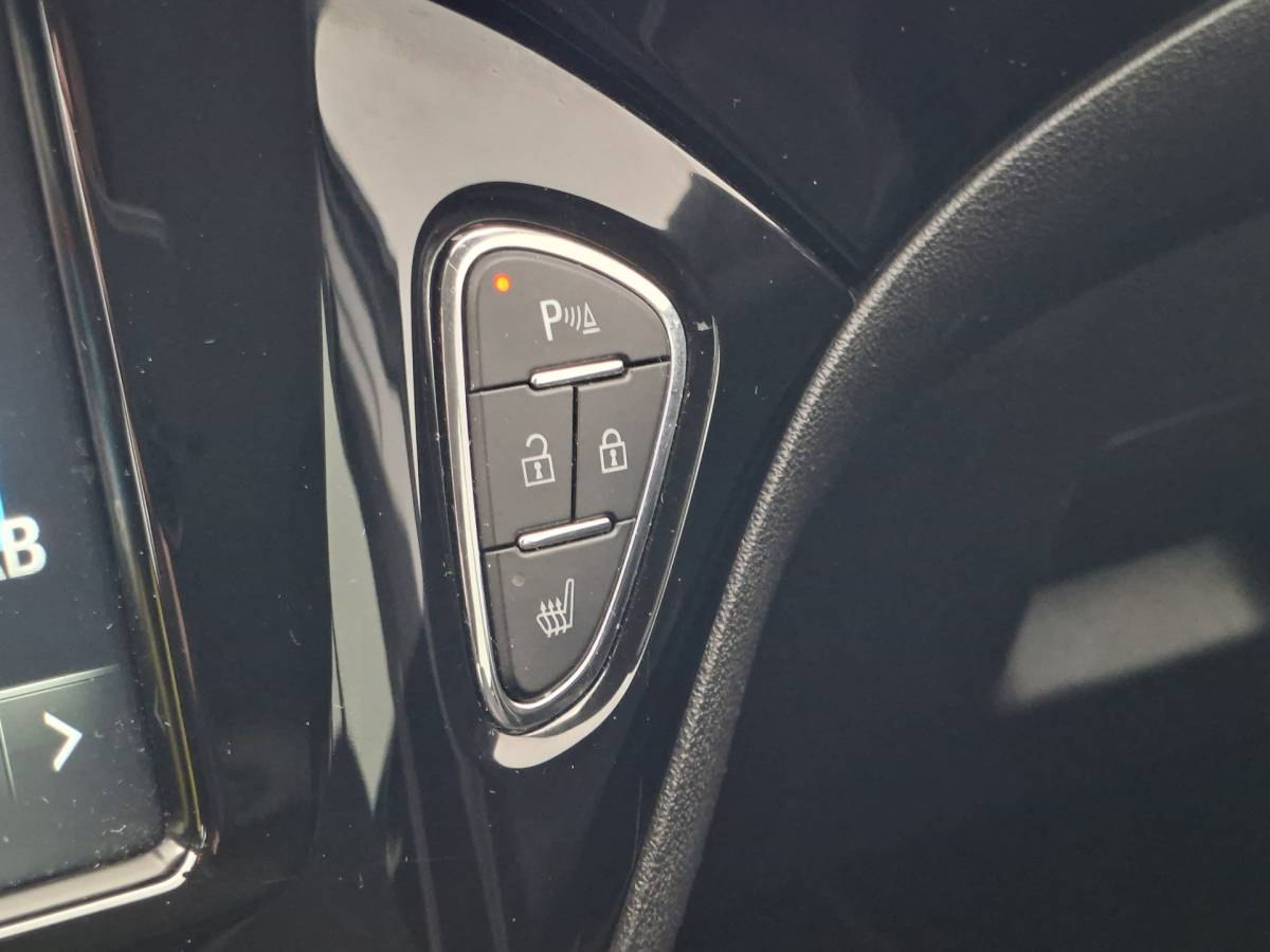 Opel Corsa Opel Corsa 1.4 120 Jaar Edition Stoel/Stuurverw. Carplay Clima Cruise 5-Deurs