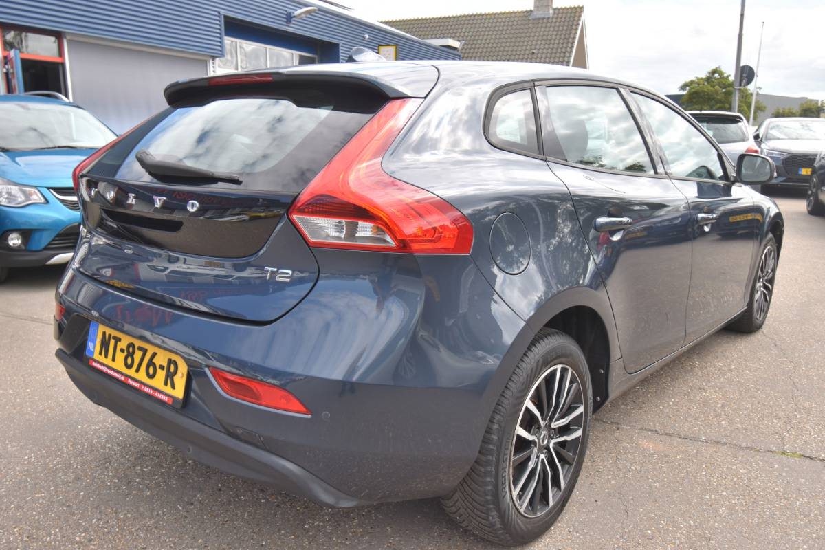 Volvo V40 Volvo V40 1.5 T2 Nordic+ , CLIMATRONIC , V ST VERW , LED KOPL , NAVI , BL TOOTH ,