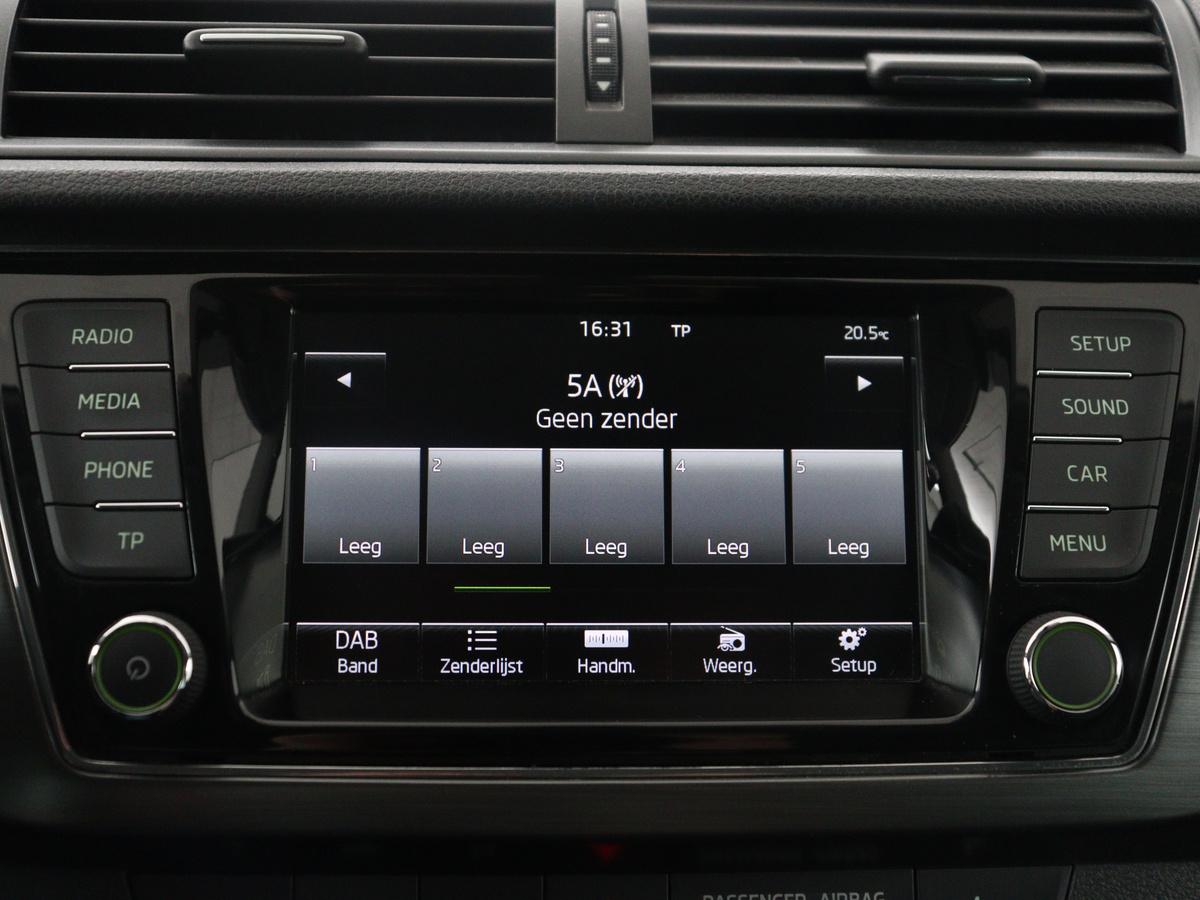 Škoda Fabia Skoda Fabia Combi 1.2 TSI First Edition Style | Bluetooth | DAB | Park assist |  Climate control | Trekhaak | NAP 167.835km. | 17″ velgen
