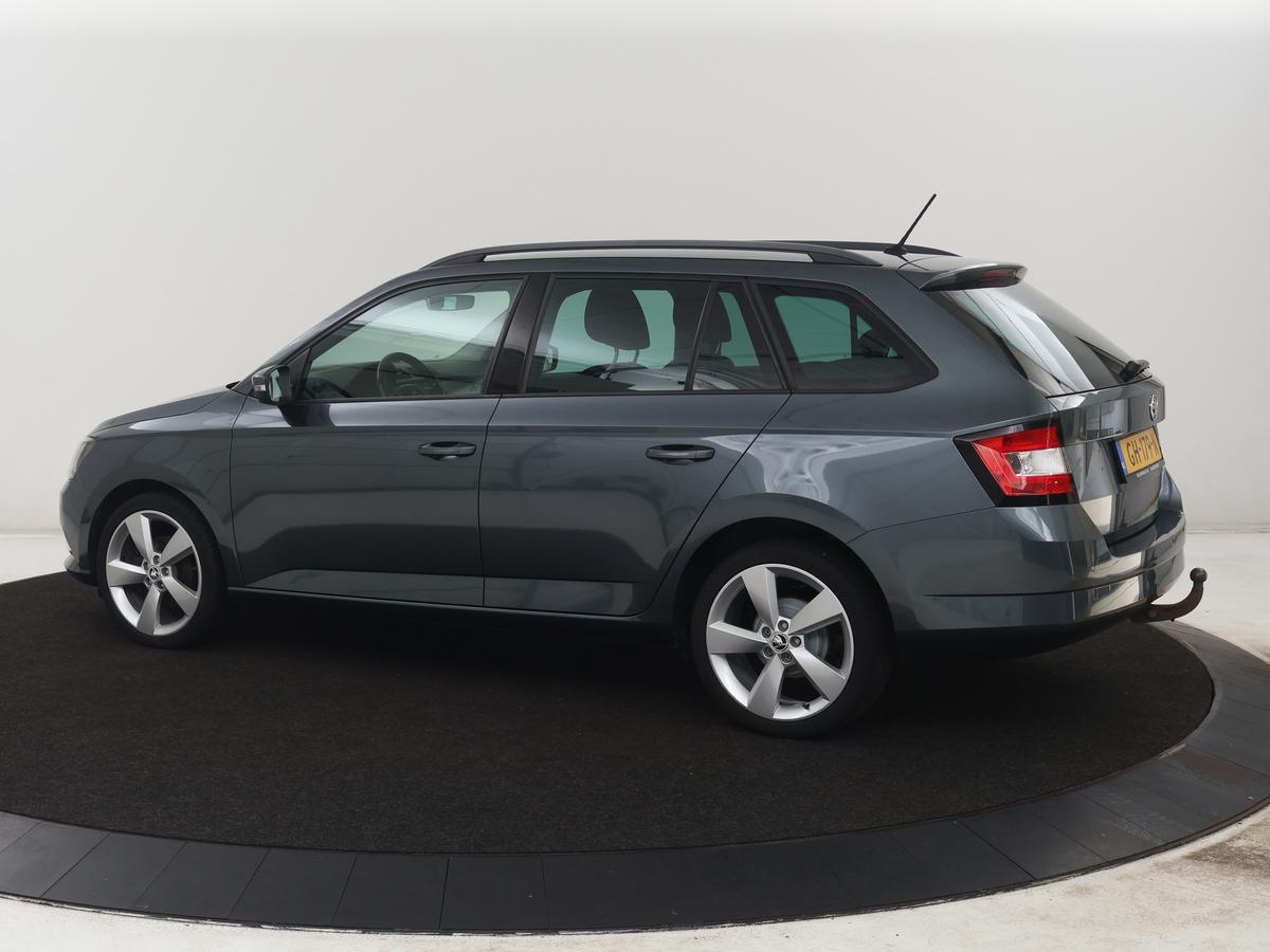 Škoda Fabia Skoda Fabia Combi 1.2 TSI First Edition Style | Bluetooth | DAB | Park assist |  Climate control | Trekhaak | NAP 167.835km. | 17″ velgen