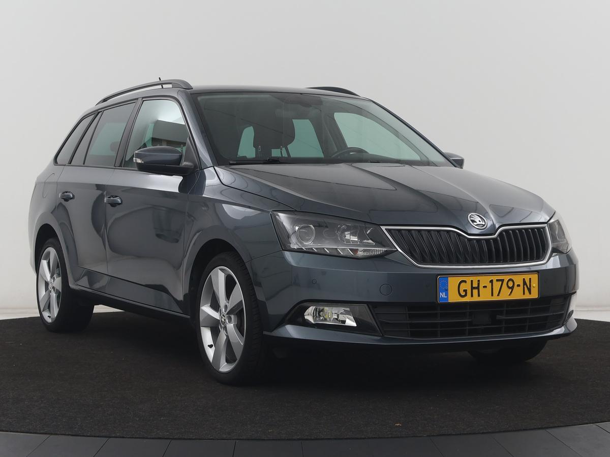 Škoda Fabia Skoda Fabia Combi 1.2 TSI First Edition Style | Bluetooth | DAB | Park assist |  Climate control | Trekhaak | NAP 167.835km. | 17″ velgen