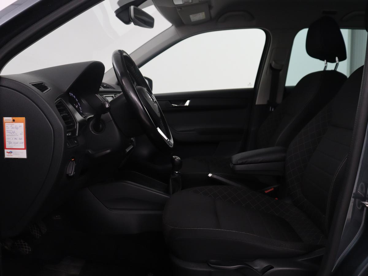 Škoda Fabia Skoda Fabia Combi 1.2 TSI First Edition Style | Bluetooth | DAB | Park assist |  Climate control | Trekhaak | NAP 167.835km. | 17″ velgen