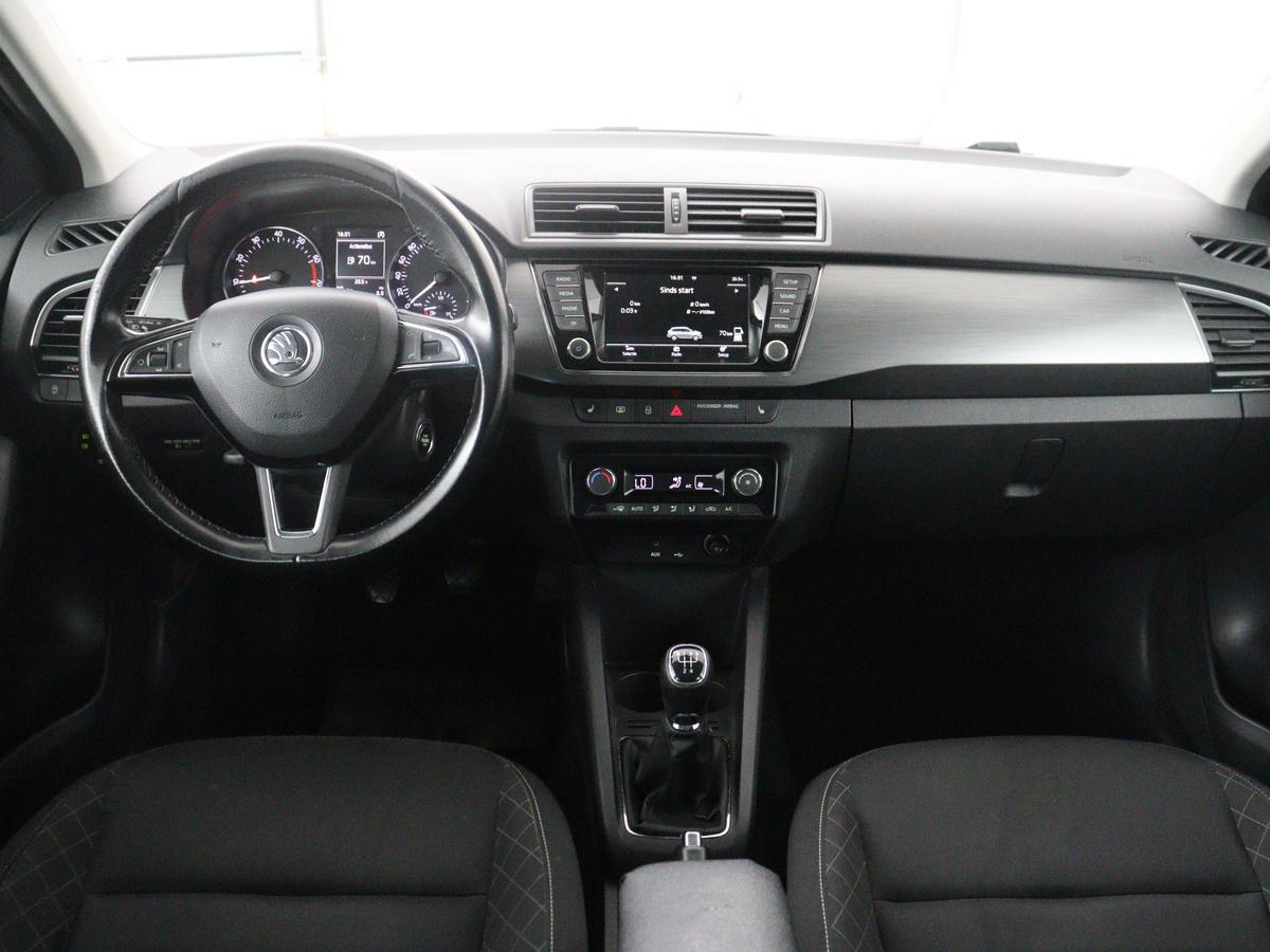 Škoda Fabia Skoda Fabia Combi 1.2 TSI First Edition Style | Bluetooth | DAB | Park assist |  Climate control | Trekhaak | NAP 167.835km. | 17″ velgen