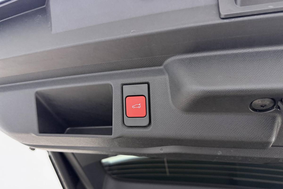 Opel Grandland Opel Grandland 1.6 Turbo Plug-in-Hybrid Ultimate | Lederen bekleding | Panoramisch schuif/kantel dak | Stoelverwarming en ventilatie | Achterbankverwarming | Elektrische achterklep | Keyless