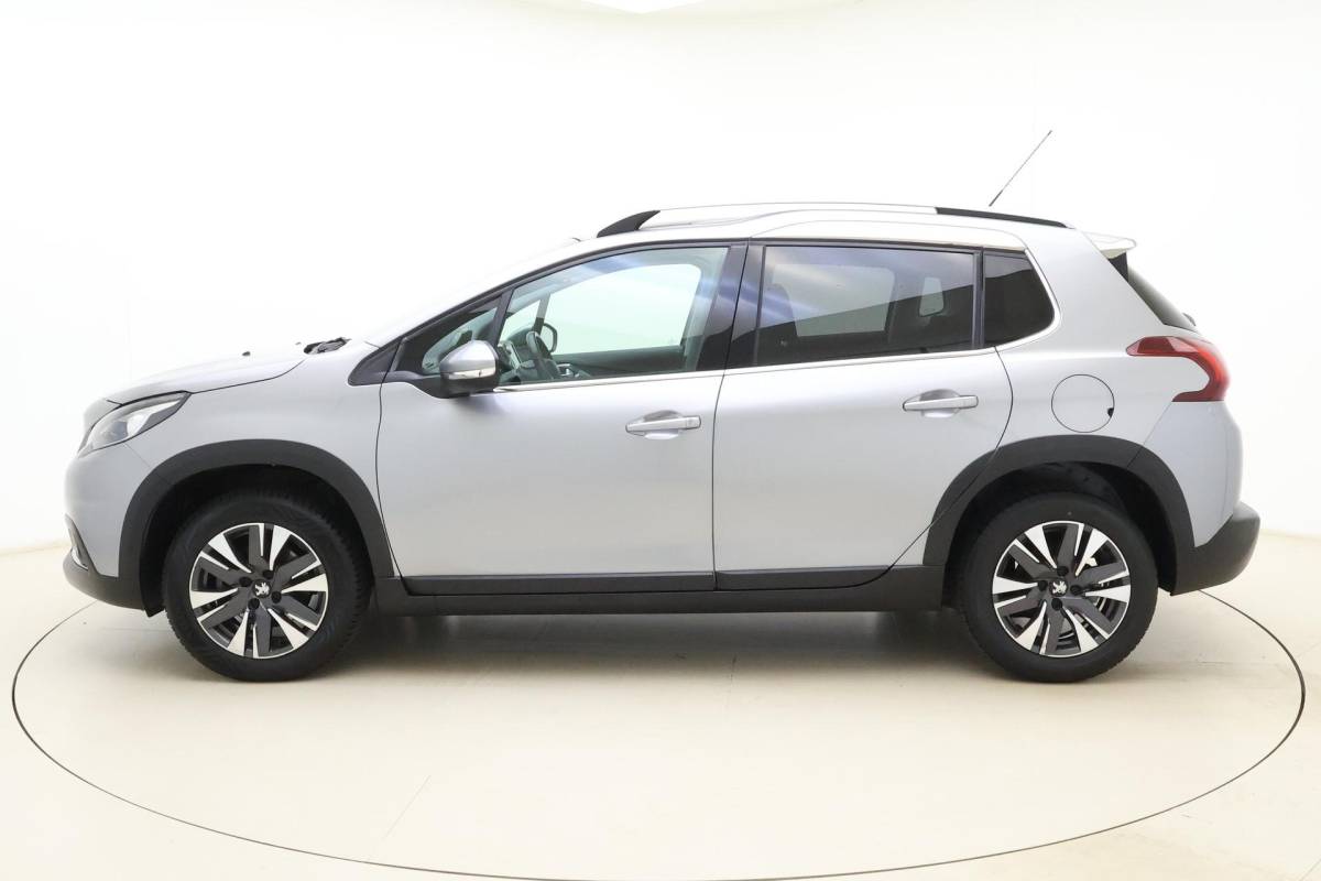 Peugeot 2008 Peugeot 2008 1.2 PureTech Allure | Apple carplay/Android auto | Navigatie | Achteruitrijcamera | 110PK | Cruise control | Climate control | Trekhaak