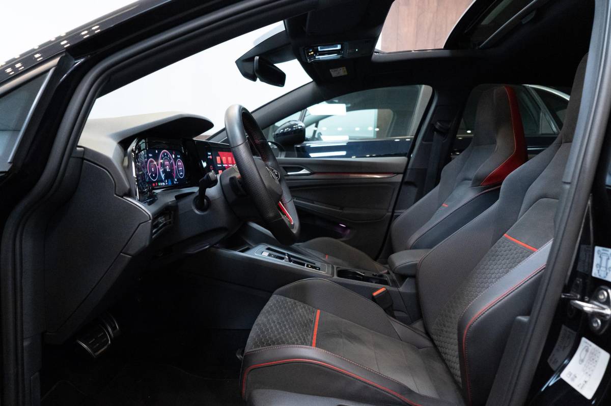 Volkswagen Golf Volkswagen Golf 2.0 TSI GTI Clubsport PANO|HARMAN|HUD|IQ