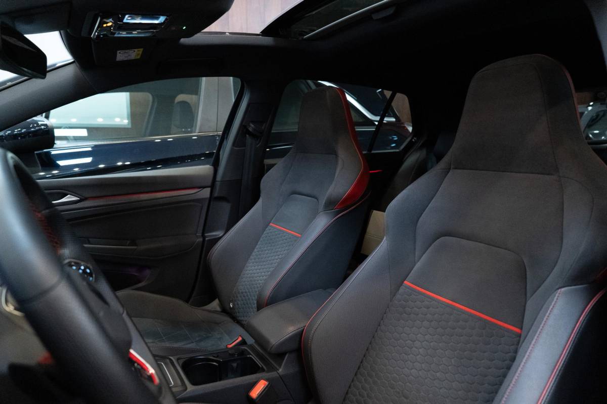 Volkswagen Golf Volkswagen Golf 2.0 TSI GTI Clubsport PANO|HARMAN|HUD|IQ
