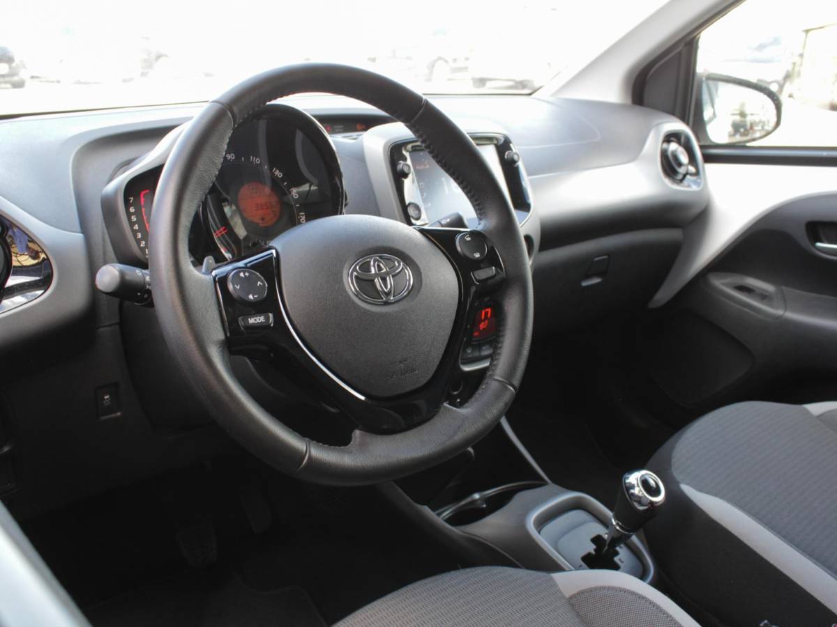 Toyota Aygo Toyota Aygo 1.0 VVT-i x-joy cabrio Automaat | Carplay / Android Auto | Clima | Camera