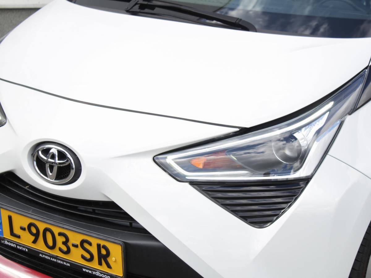 Toyota Aygo Toyota Aygo 1.0 VVT-i x-joy cabrio Automaat | Carplay / Android Auto | Clima | Camera