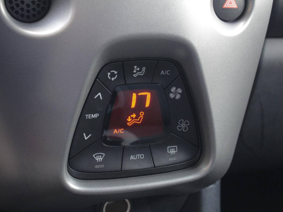 Toyota Aygo Toyota Aygo 1.0 VVT-i x-joy cabrio Automaat | Carplay / Android Auto | Clima | Camera