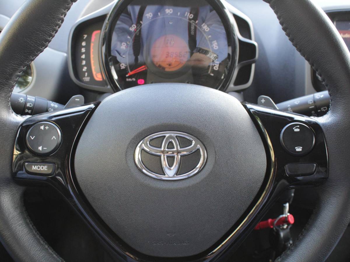 Toyota Aygo Toyota Aygo 1.0 VVT-i x-joy cabrio Automaat | Carplay / Android Auto | Clima | Camera