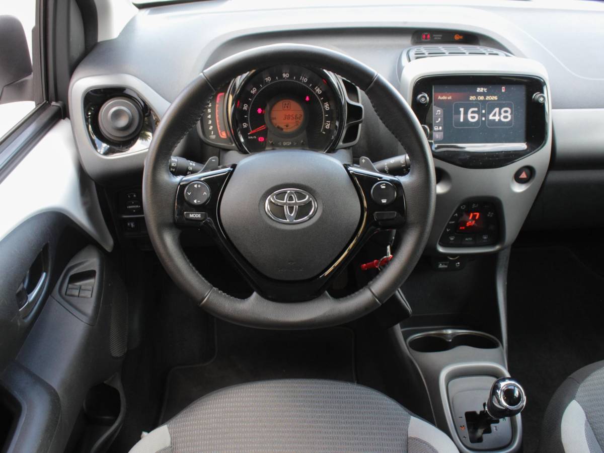 Toyota Aygo Toyota Aygo 1.0 VVT-i x-joy cabrio Automaat | Carplay / Android Auto | Clima | Camera
