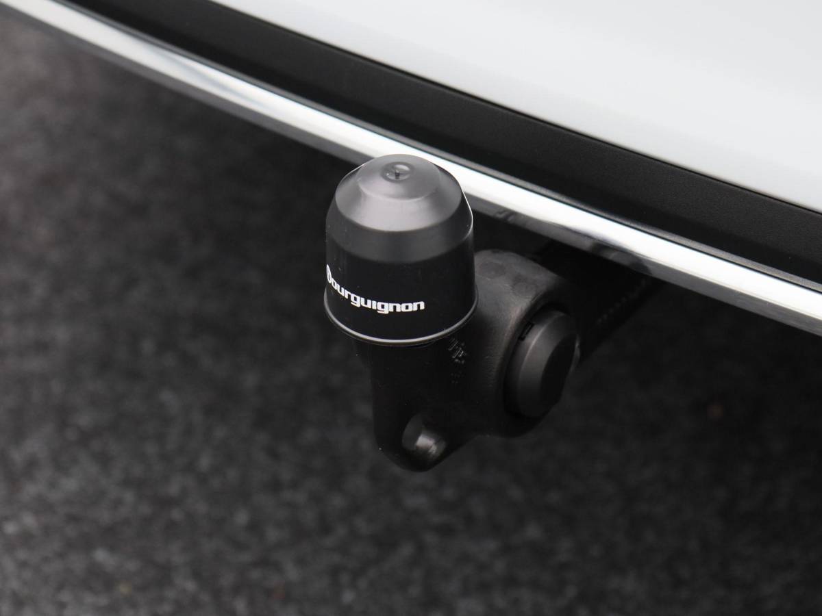Škoda Karoq Skoda Karoq 1.5 TSi 150 Pk Automaat Sportline Business | Trekhaak | Stoel/Stuurverwarming | Panorama dak | Matrix LED | Camera | CarPlay | Parkeersensoren | 18 Inch | 50.137 Km !!