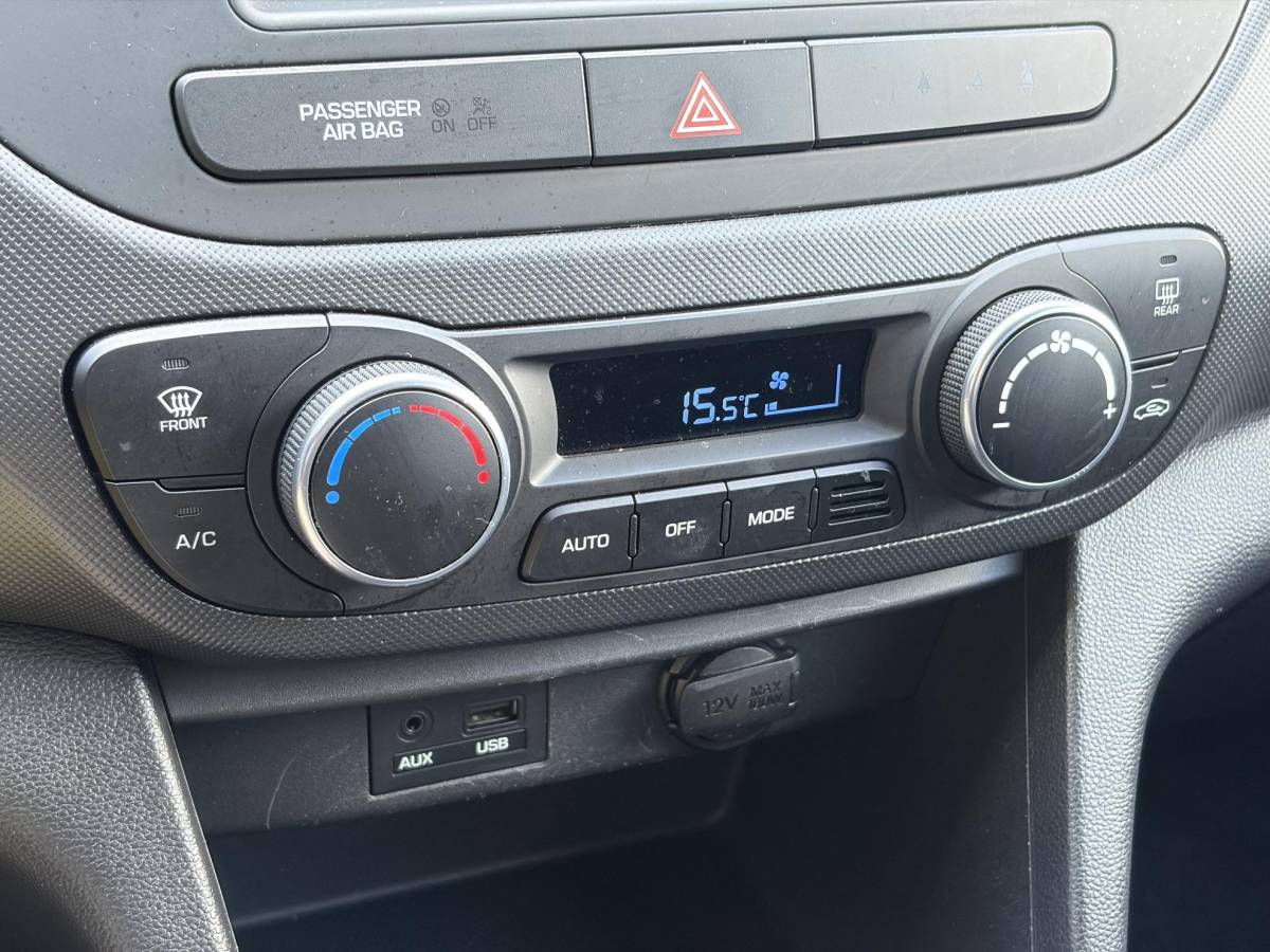 Hyundai i10 Hyundai i10 1.0i i-Motion Go! 2016 ✓Navi✓Clima✓Cruise✓Recent beurt gehad✓2eEigenaar✓5 Deurs✓N.A.P✓Weinig km✓Zeer Zuinig✓Apk tot 03-2027