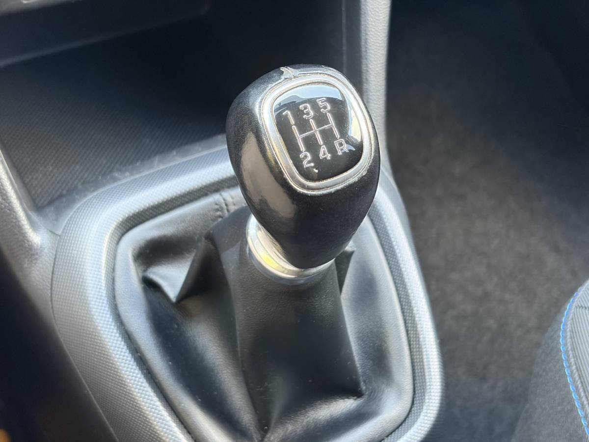Hyundai i10 Hyundai i10 1.0i i-Motion Go! 2016 ✓Navi✓Clima✓Cruise✓Recent beurt gehad✓2eEigenaar✓5 Deurs✓N.A.P✓Weinig km✓Zeer Zuinig✓Apk tot 03-2027