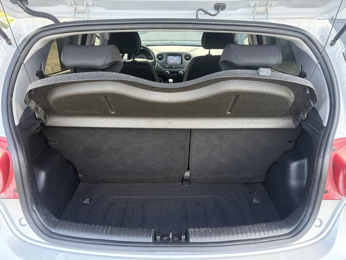 Hyundai i10 Hyundai i10 1.0i i-Motion Go! 2016 ✓Navi✓Clima✓Cruise✓Recent beurt gehad✓2eEigenaar✓5 Deurs✓N.A.P✓Weinig km✓Zeer Zuinig✓Apk tot 03-2027