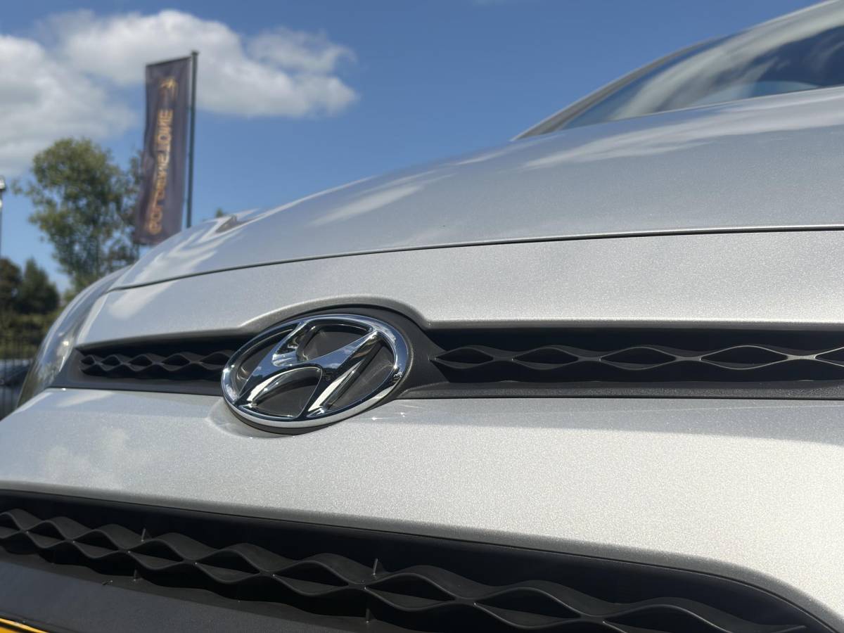Hyundai i10 Hyundai i10 1.0i i-Motion Go! 2016 ✓Navi✓Clima✓Cruise✓Recent beurt gehad✓2eEigenaar✓5 Deurs✓N.A.P✓Weinig km✓Zeer Zuinig✓Apk tot 03-2027
