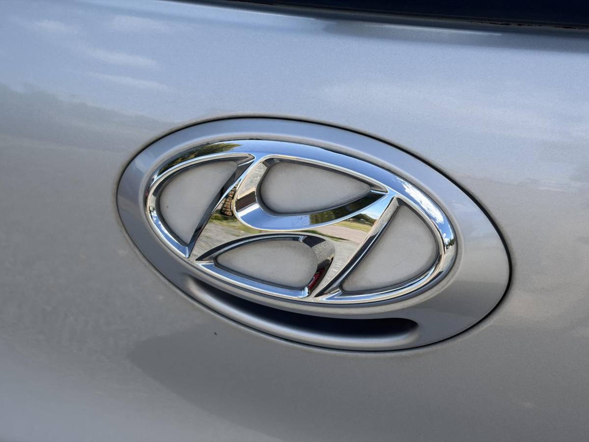 Hyundai i10 Hyundai i10 1.0i i-Motion Go! 2016 ✓Navi✓Clima✓Cruise✓Recent beurt gehad✓2eEigenaar✓5 Deurs✓N.A.P✓Weinig km✓Zeer Zuinig✓Apk tot 03-2027