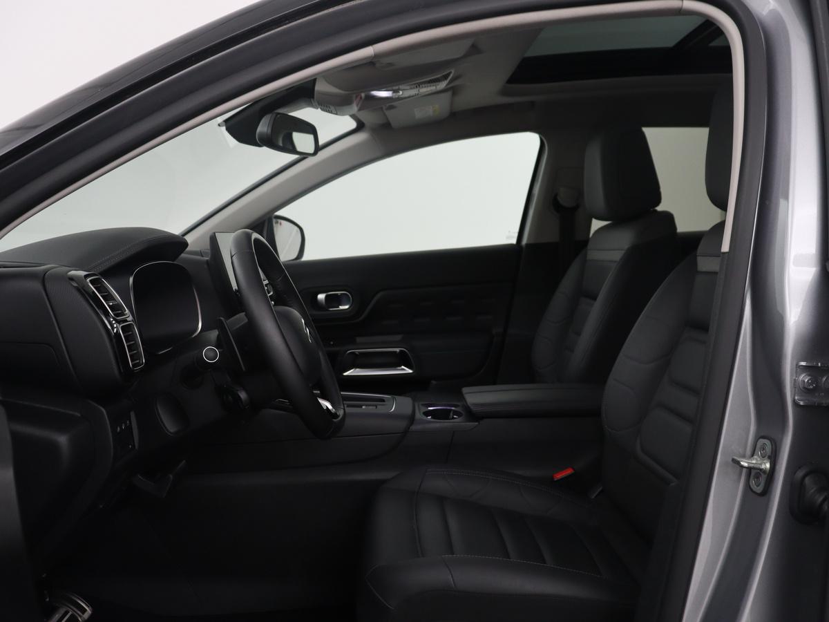 Citroën C5 Aircross Citroen C5 Aircross 1.6 Plug-in Hybrid 225 Business Plus | SOH 98,1 | Panoramdak | Leder | Adaptive cruise | Stoelverwarming | 360 camera | Park assist | Carplay | Navigatie | Climate control